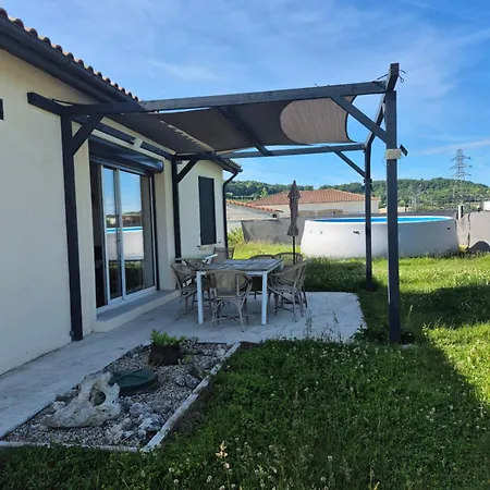 Chez Mamie - 7 Personnes A Livrade Sur Lot Prázdninový dům *